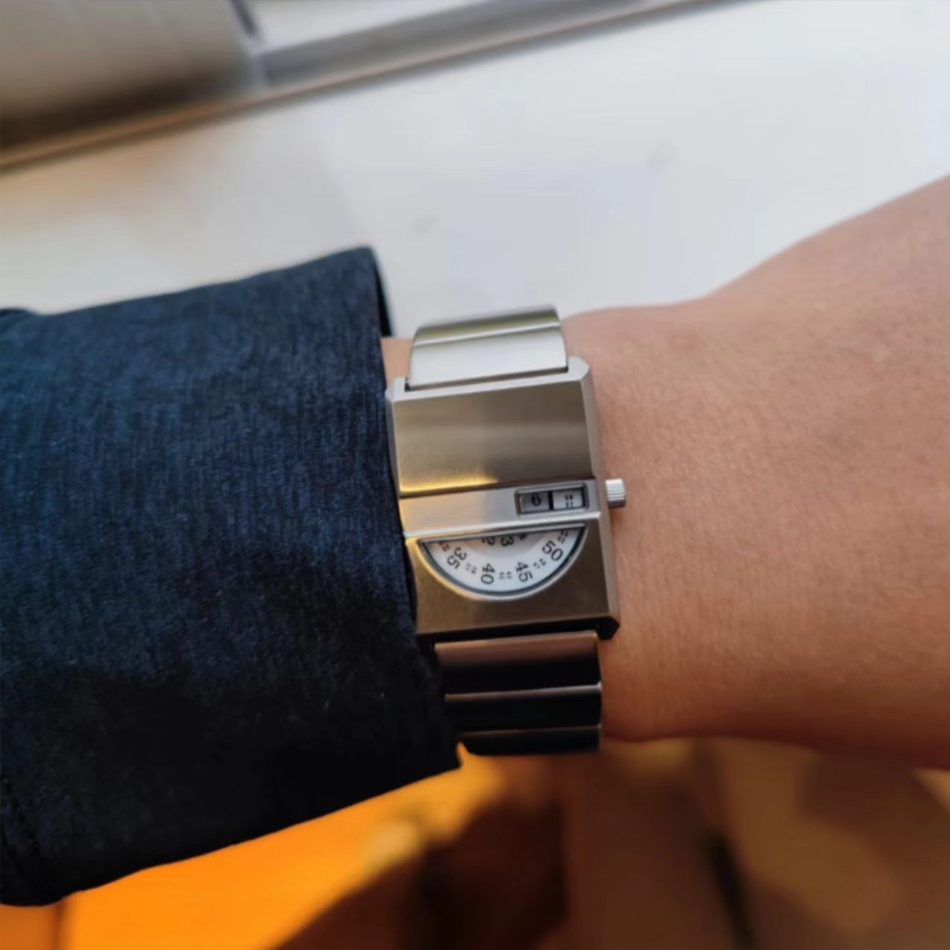 Heren vierkant sporthorloge ro - Moonphase Complication Watch recensie en prijs