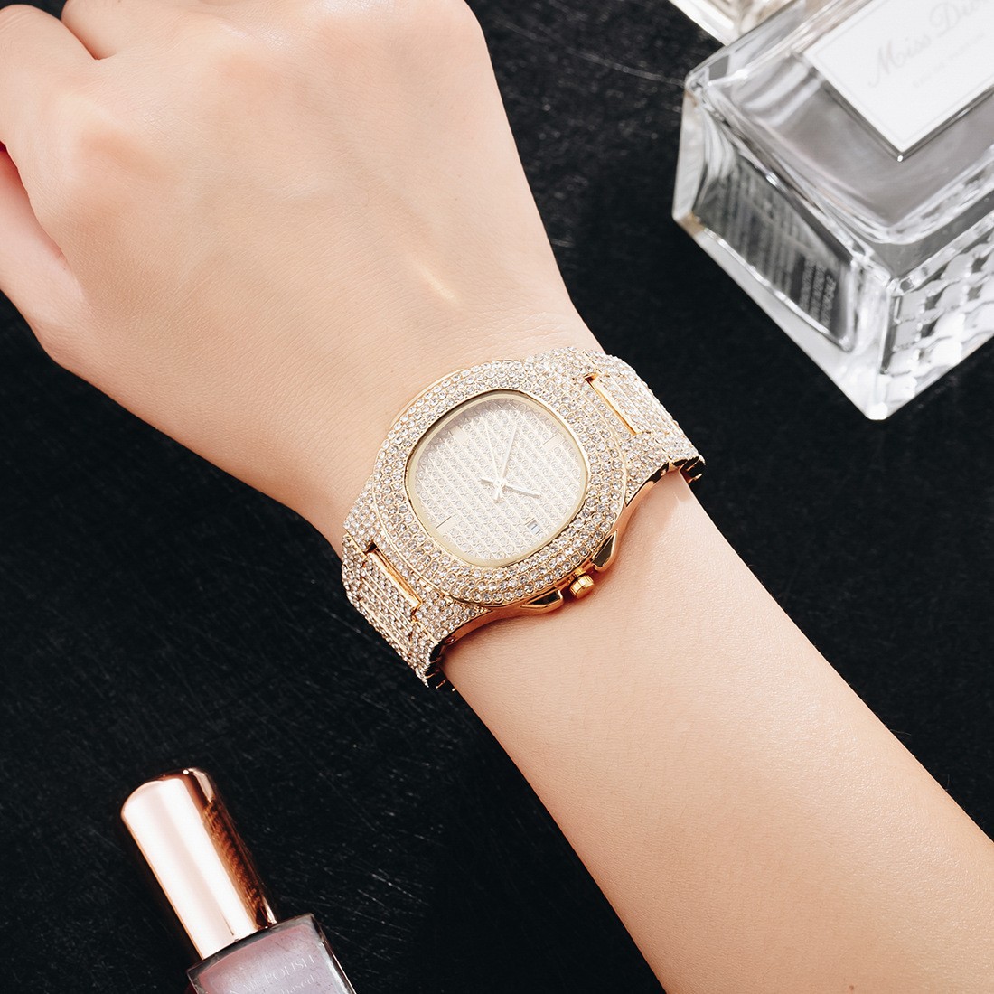 Nieuw modieus vol diamanten he - Luxury Watch Trading recensie en prijs