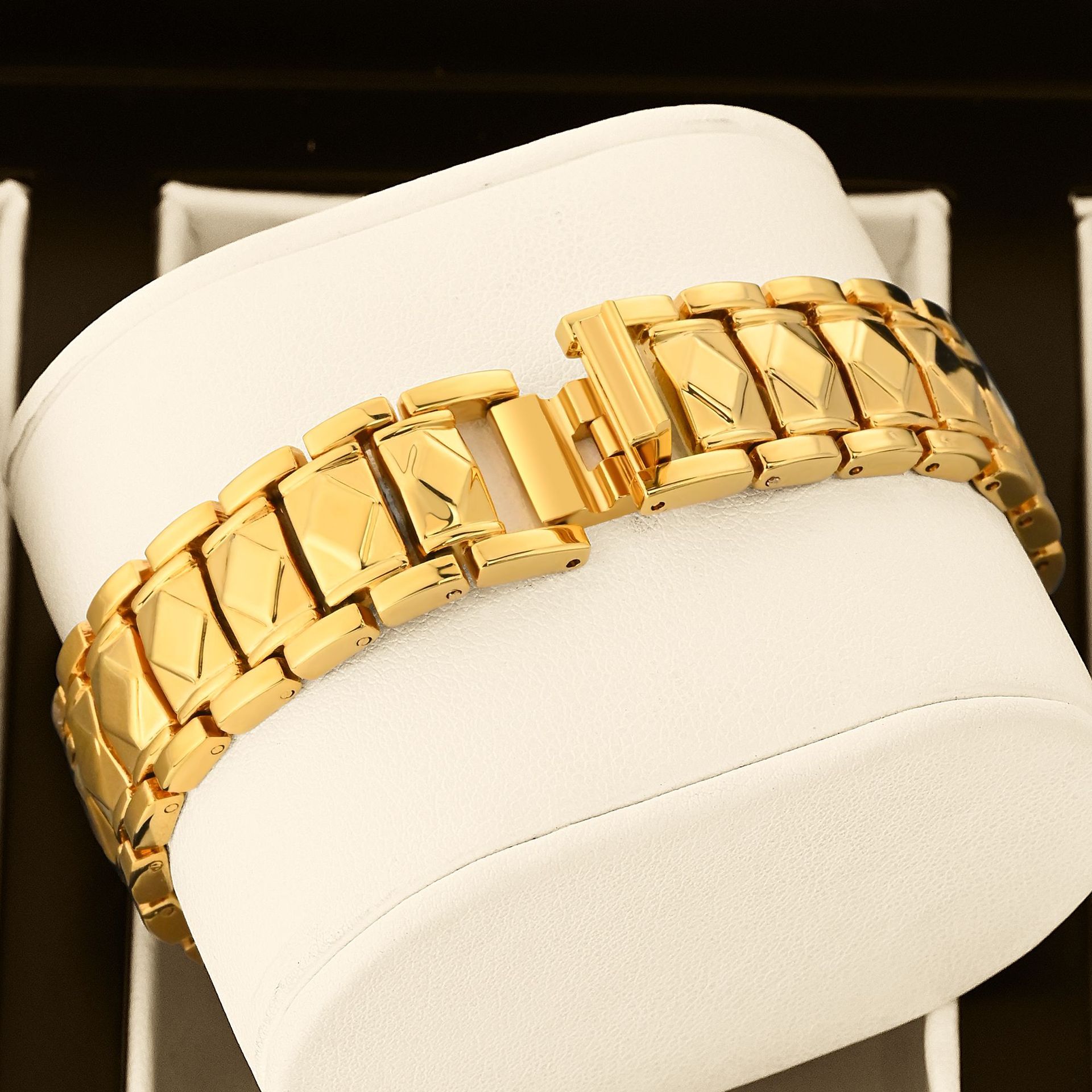 Yalalusi Luxe gouden diamanten - Luxury Watch Trading recensie en prijs